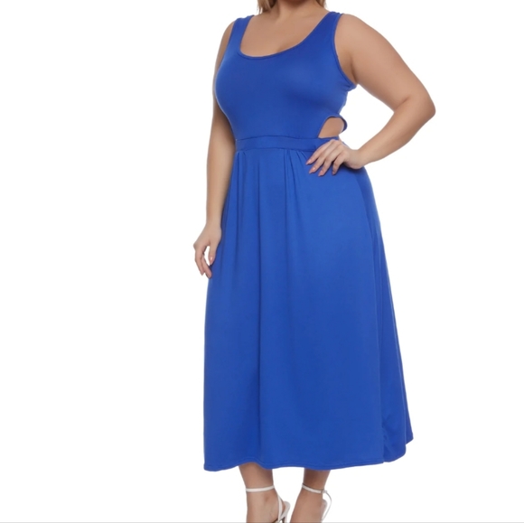 mod X Dresses & Skirts - Mod X 2X Cut-Out Dress in Hunter Green F-0270